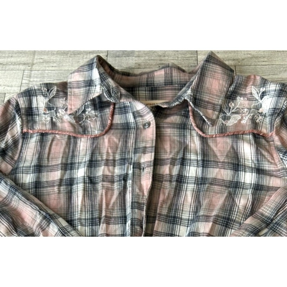 Vintage Threads Western Plaid Shirt Women's Pink Embroidered Long Sleeve LARGE